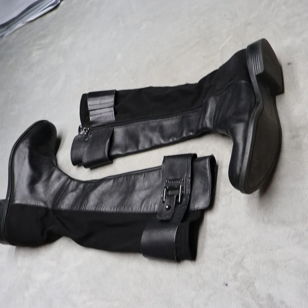 Tahari Women 8.5M Knee High Boots Black Leather Buckle Riding Classic‎ Winter